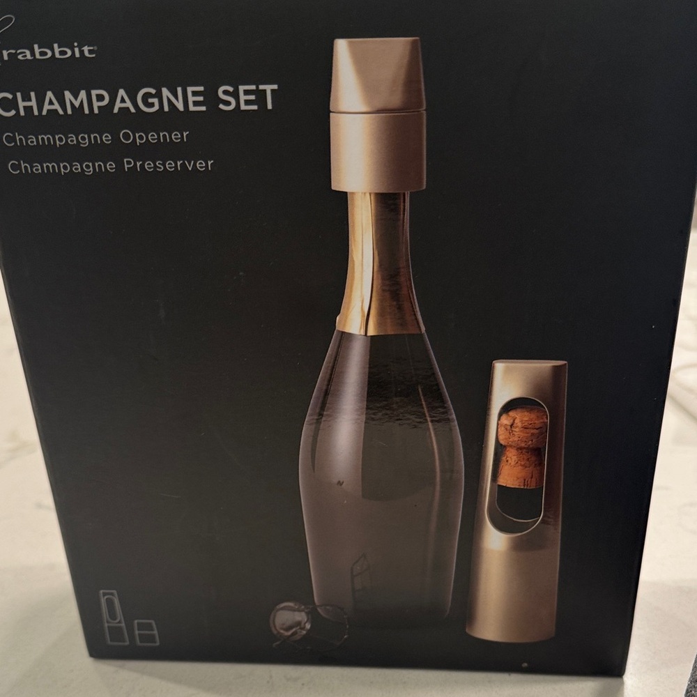 Rabbit Champagne Set with Opener and Preserver